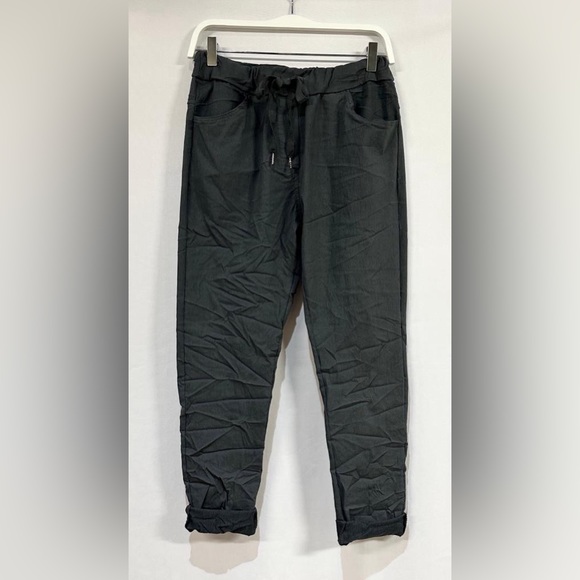 (6175-SOL-CHA) SOLID DRAWSTRING CRINKLE JOGGERS WITH POCKETS - Picture 1 of 7